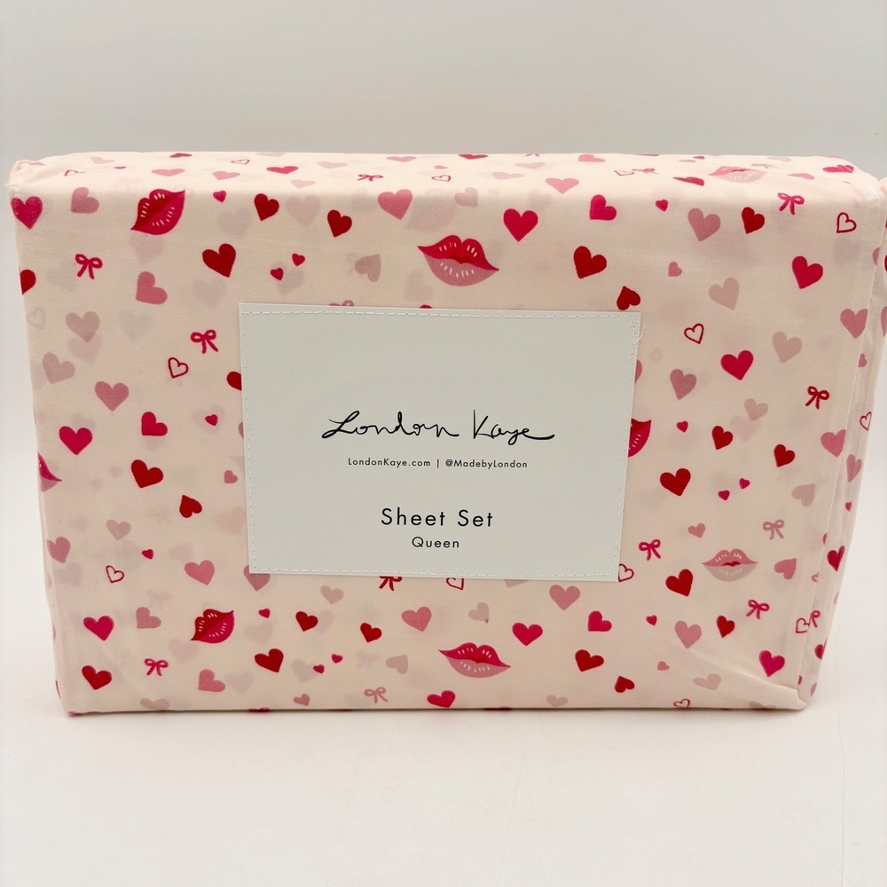 London Kaye Queen Sheet Set Pink Red Hearts Lips‎ Bows 4 Piece Romantic Bedding